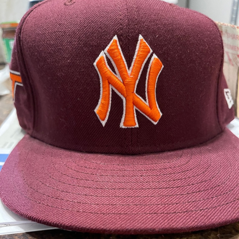 VERY RARE New Era NY Yankee Virginia Tech Hat